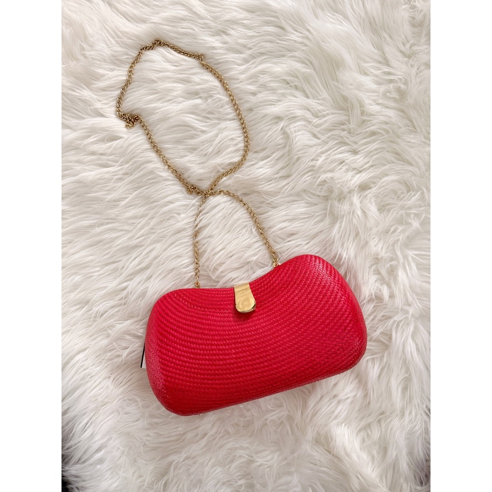 NWT Bequizo Red Woven Straw Clutch Handbag‎ Gold Chain Strap Hardshell
